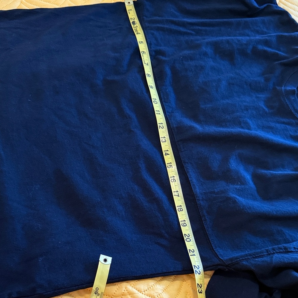 Norwegian, cruise line  Navy Crewneck lightweight  Sweatshirt - Picture 5 of 6